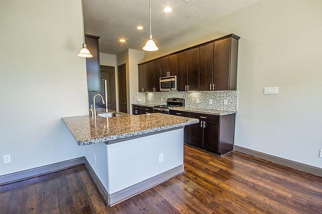63 Aventura Place, The Woodlands, TX 77389