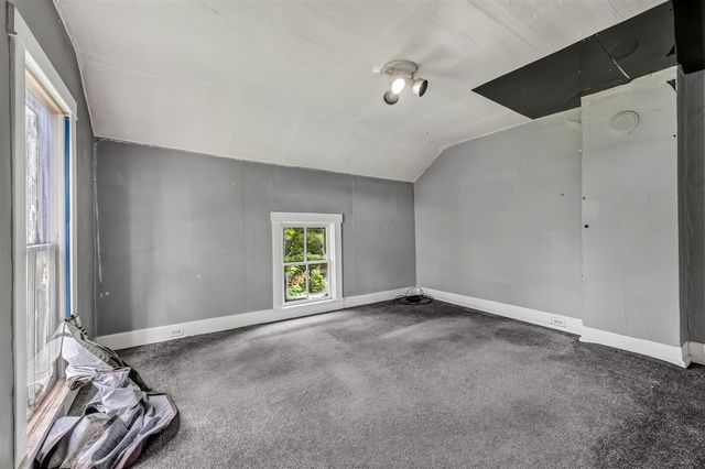 1085 S 96th Avenue, Shelby, MI 49455