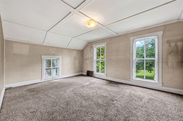 1085 S 96th Avenue, Shelby, MI 49455