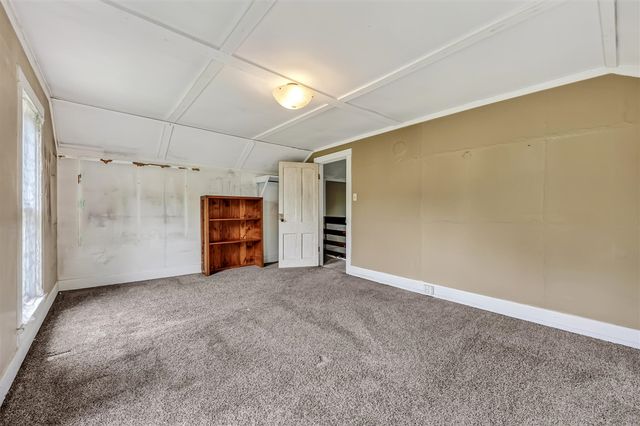 1085 S 96th Avenue, Shelby, MI 49455