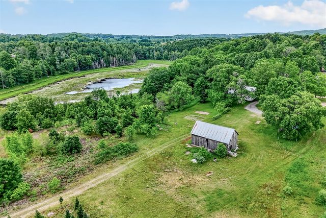 1085 S 96th Avenue, Shelby, MI 49455