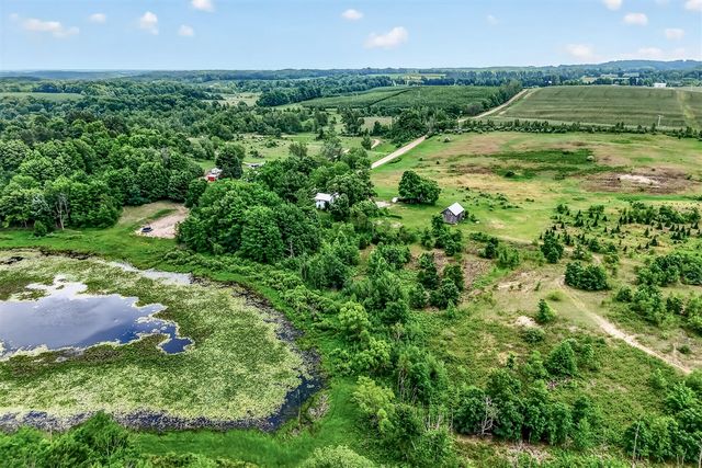 1085 S 96th Avenue, Shelby, MI 49455
