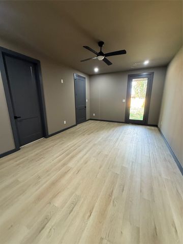 818 Lambert Street, Dallas, TX 75203