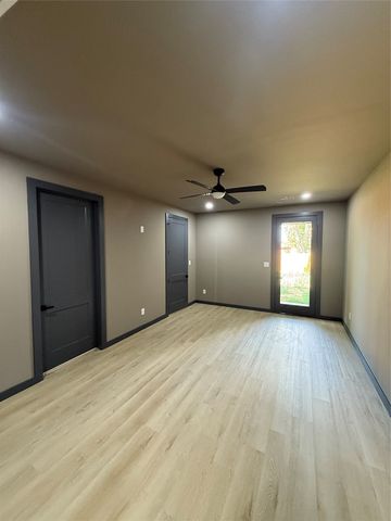 818 Lambert Street, Dallas, TX 75203