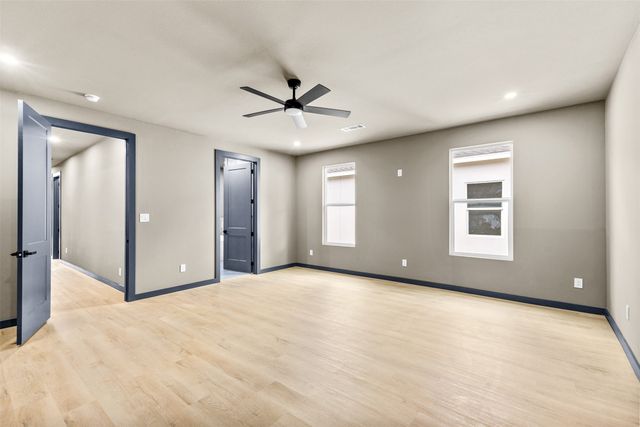 818 Lambert Street, Dallas, TX 75203