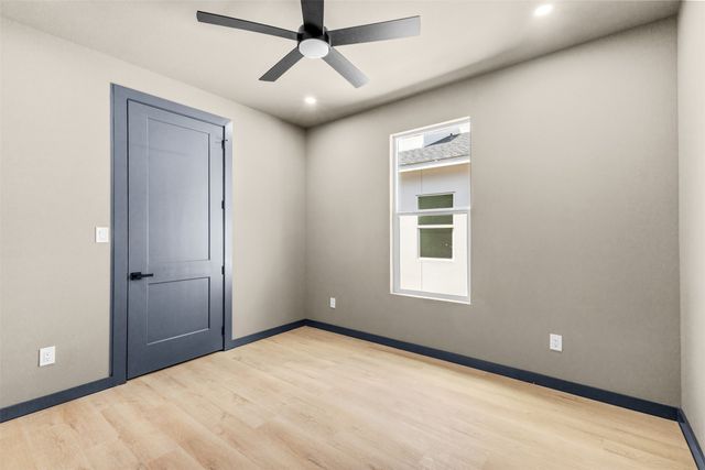 818 Lambert Street, Dallas, TX 75203