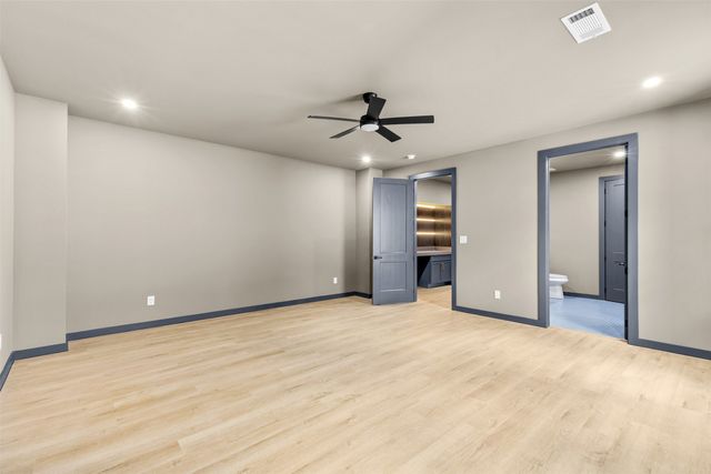 818 Lambert Street, Dallas, TX 75203