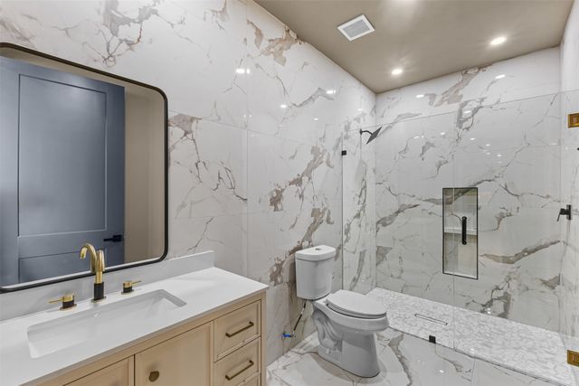 818 Lambert Street, Dallas, TX 75203