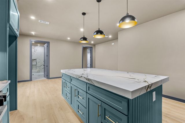 818 Lambert Street, Dallas, TX 75203