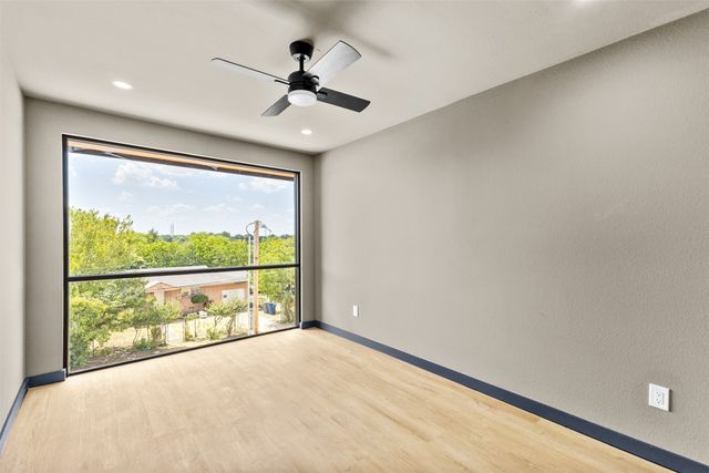 818 Lambert Street, Dallas, TX 75203