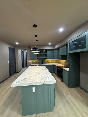 818 Lambert Street, Dallas, TX 75203