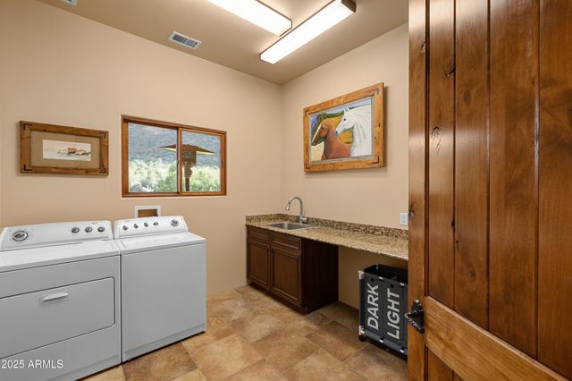 50 CRYSTAL SKY Drive, Sedona, AZ 86351