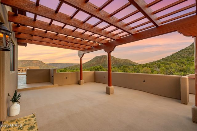 50 CRYSTAL SKY Drive, Sedona, AZ 86351