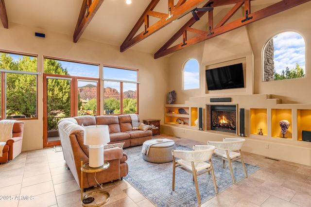 50 CRYSTAL SKY Drive, Sedona, AZ 86351
