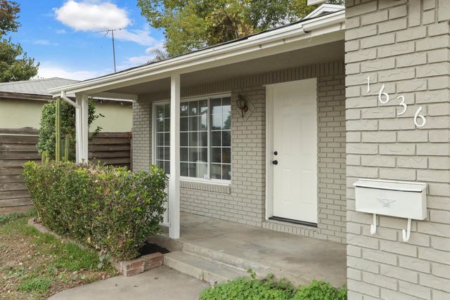 1636 S School St, Lodi, CA 95240