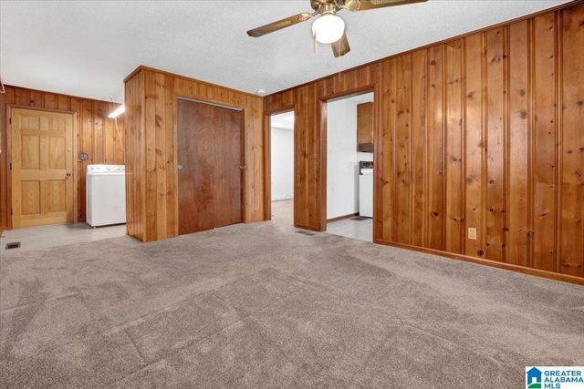 401 10TH AVENUE, Midfield, AL 35228