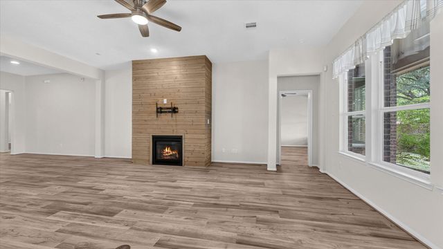 22626 Fanwick Drive, Tomball, TX 77375