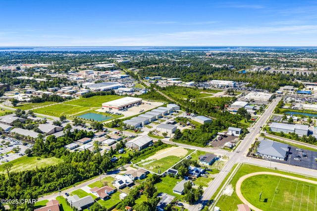 697 W 13th Street, Panama City, FL 32401