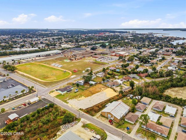 697 W 13th Street, Panama City, FL 32401