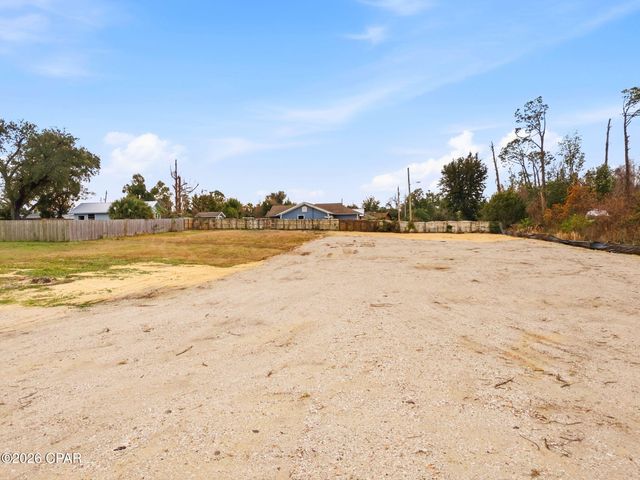 697 W 13th Street, Panama City, FL 32401