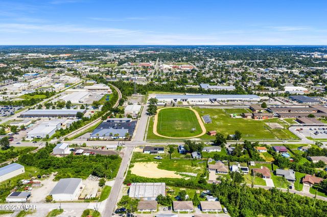 697 W 13th Street, Panama City, FL 32401