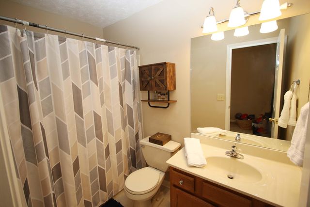 130 Abbeywood Court, Winchester, KY 40391