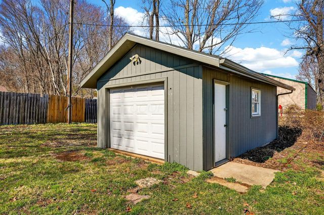 106 Ambey Lane, Vinton, OH 45686