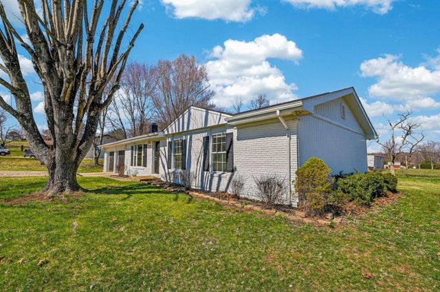 106 Ambey Lane, Vinton, OH 45686