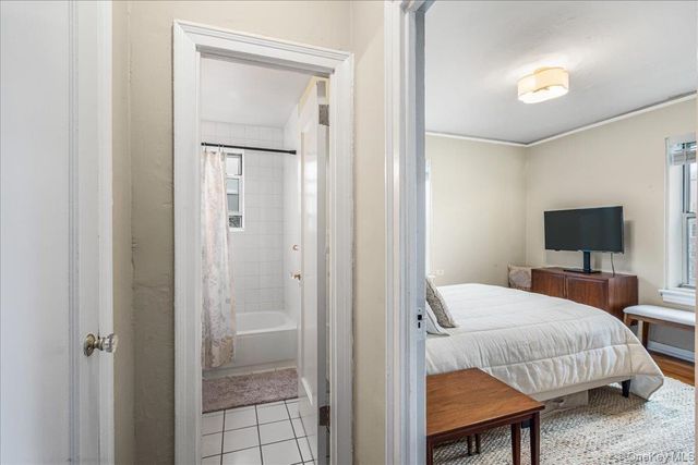 30-47 Hobart Street 4K, Woodside, NY 11377