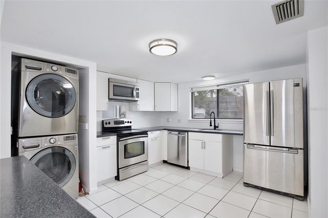 713 SAINT MATTHEW CIRCLE, Altamonte Springs, FL 32714