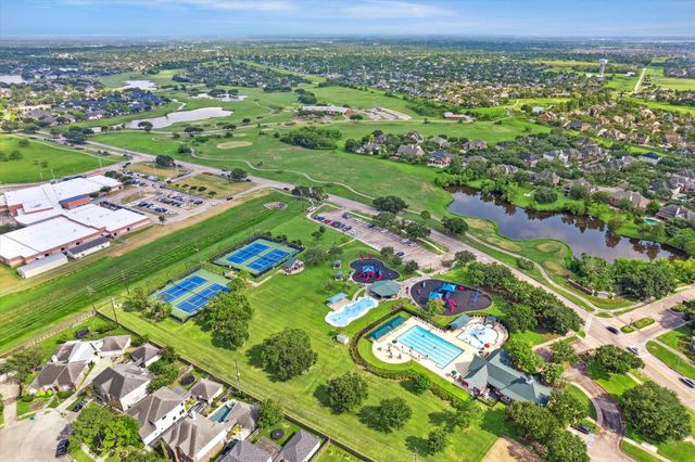 3310 Spring Landing Lane, Pearland, TX 77584