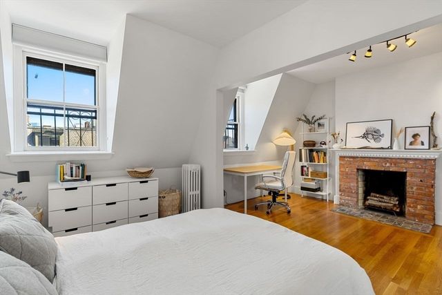 154 W Concord St 4, Boston, MA 02118