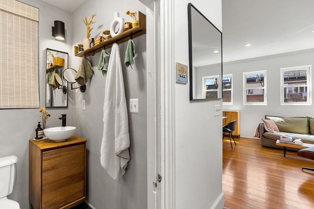 154 W Concord St 4, Boston, MA 02118