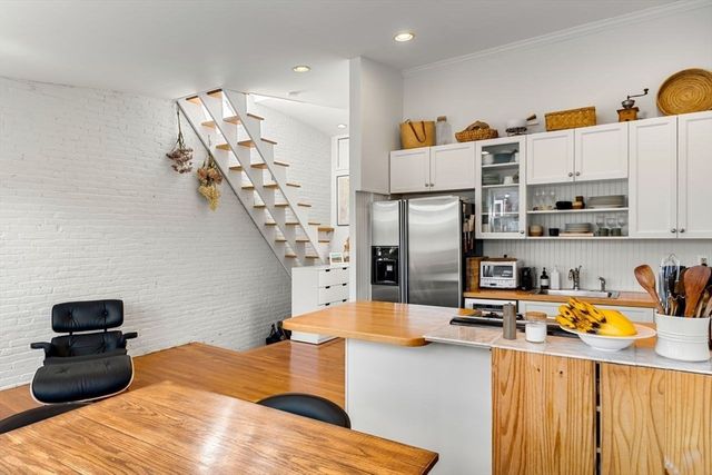 154 W Concord St 4, Boston, MA 02118