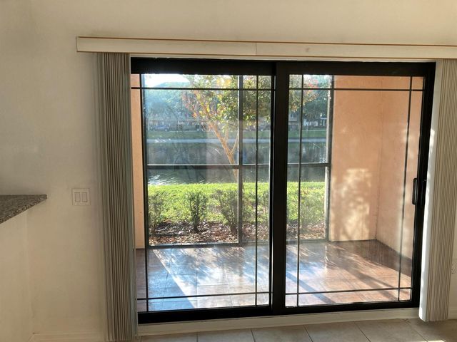 2807 Veronia Drive 106, Palm Beach Gardens, FL 33410