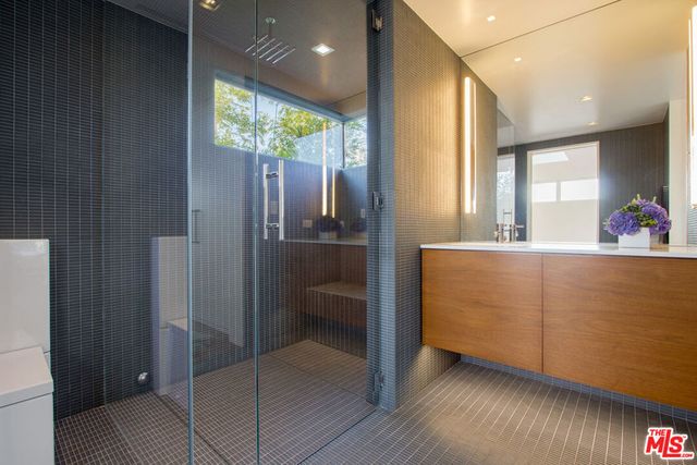 1201 CABRILLO Avenue, Venice, CA 90291