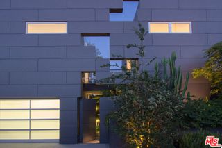 1201 CABRILLO Avenue, Venice, CA 90291