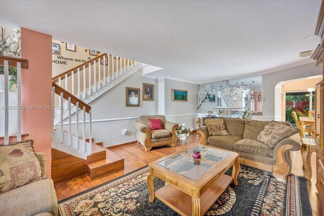 6430 SW 112th Pl, Miami, FL 33173