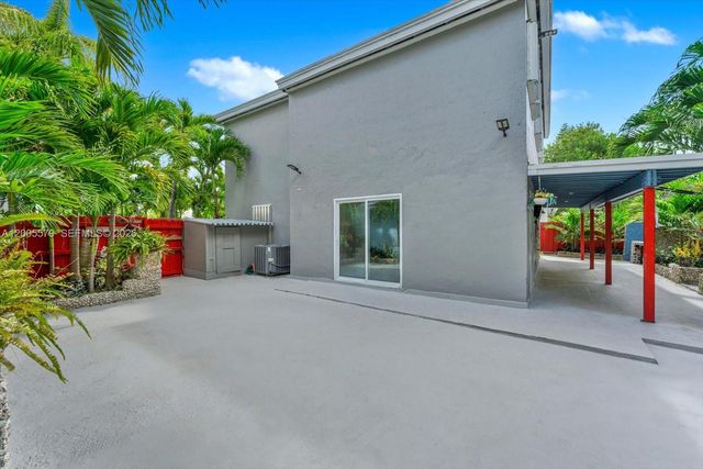 6430 SW 112th Pl, Miami, FL 33173