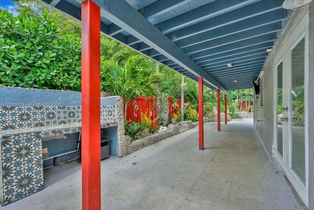 6430 SW 112th Pl, Miami, FL 33173