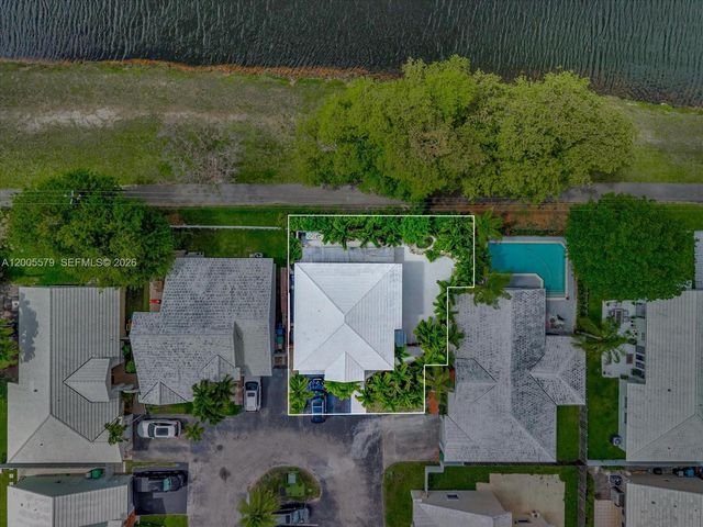 6430 SW 112th Pl, Miami, FL 33173