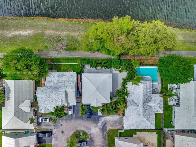 6430 SW 112th Pl, Miami, FL 33173