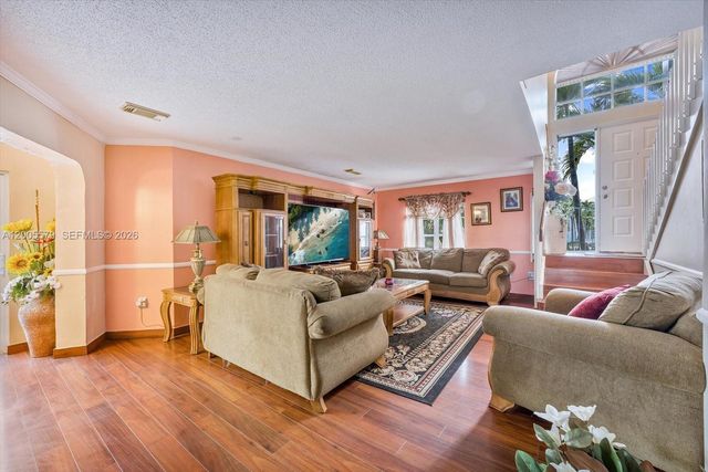 6430 SW 112th Pl, Miami, FL 33173