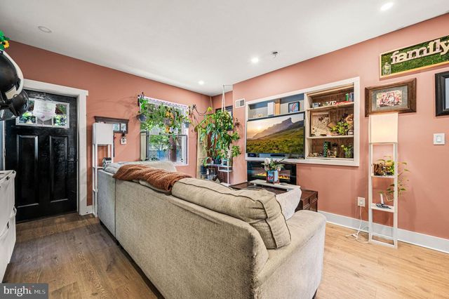 4733 BELGRADE ST, Philadelphia, PA 19137