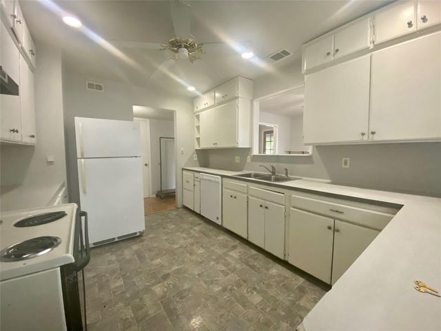 1609 W 11th ST, Austin, TX 78703