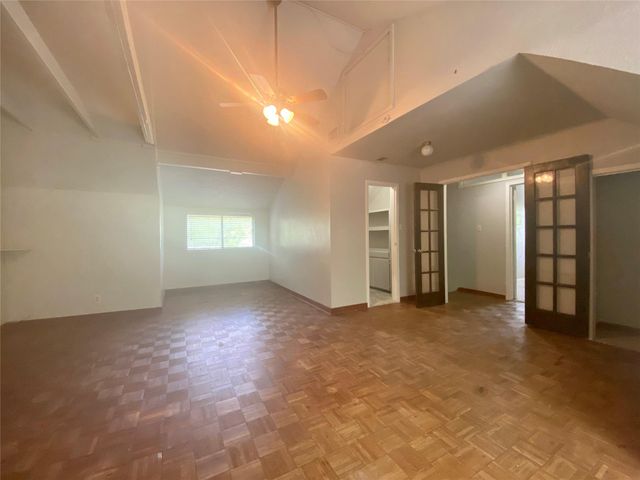 1609 W 11th ST, Austin, TX 78703