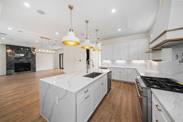 4208 Driscoll Street, Houston, TX 77098