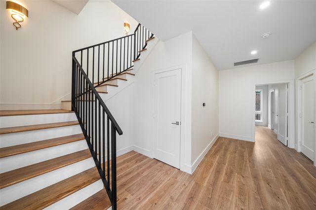 4208 Driscoll Street, Houston, TX 77098