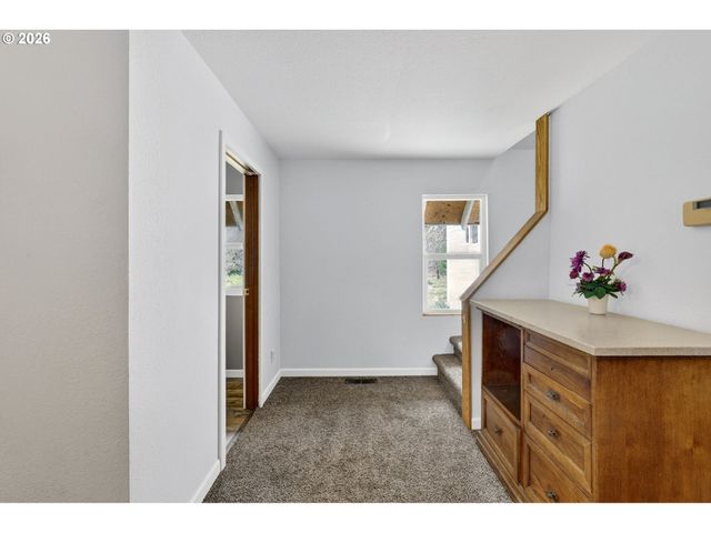 72 BRUNNING Rd, Stevenson, WA 98648