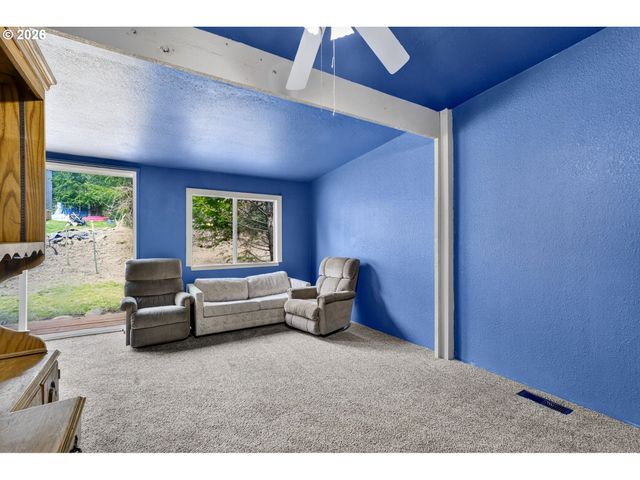 72 BRUNNING Rd, Stevenson, WA 98648